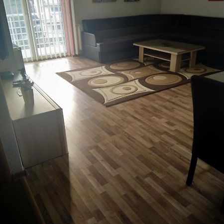 체니카 Apartman Royal 아파트 외부 사진