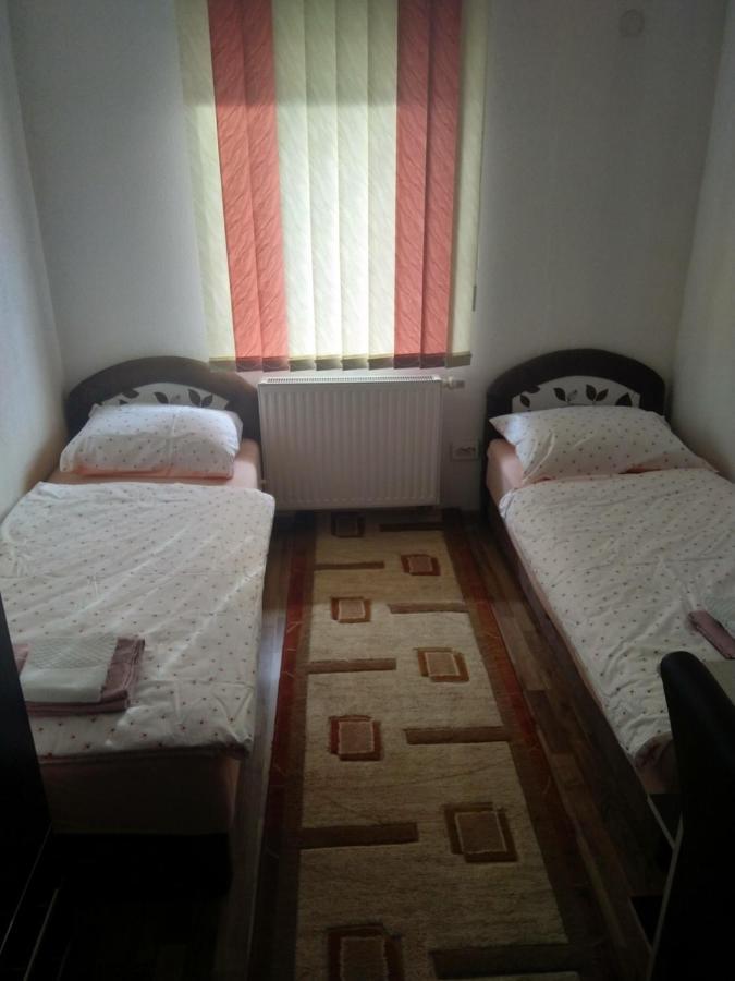 체니카 Apartman Royal 아파트 외부 사진